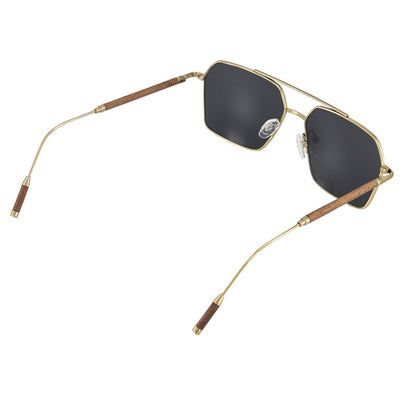 Sonnenbrille aus Walnussholz und Titaniumgestell mit Federscharnieren und UV400